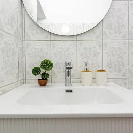 43 - Central, Access *